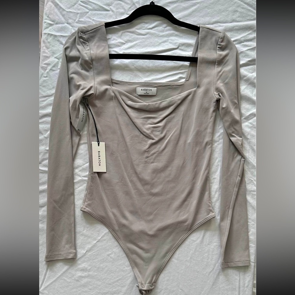 Aritzia Babaton Contour Squareneck Bodysuit - Opal Grey - Size M NWT